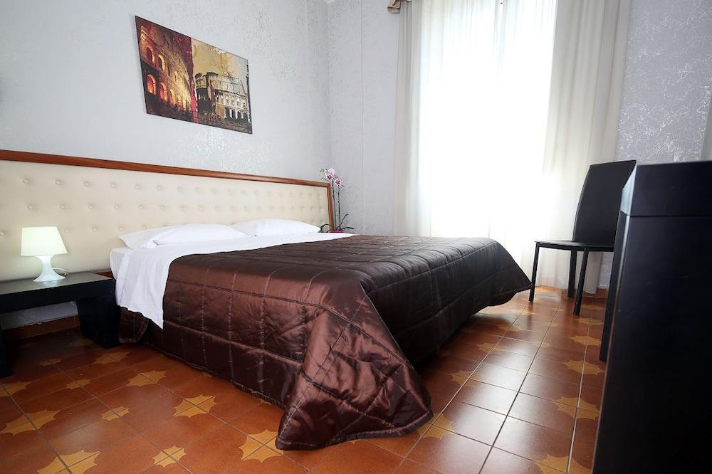 Roma Room Hotel Εξωτερικό φωτογραφία