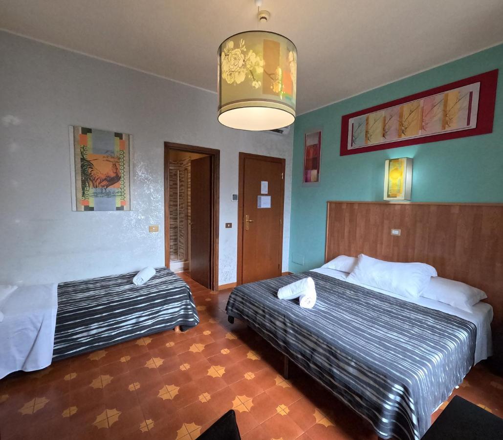 Roma Room Hotel Εξωτερικό φωτογραφία