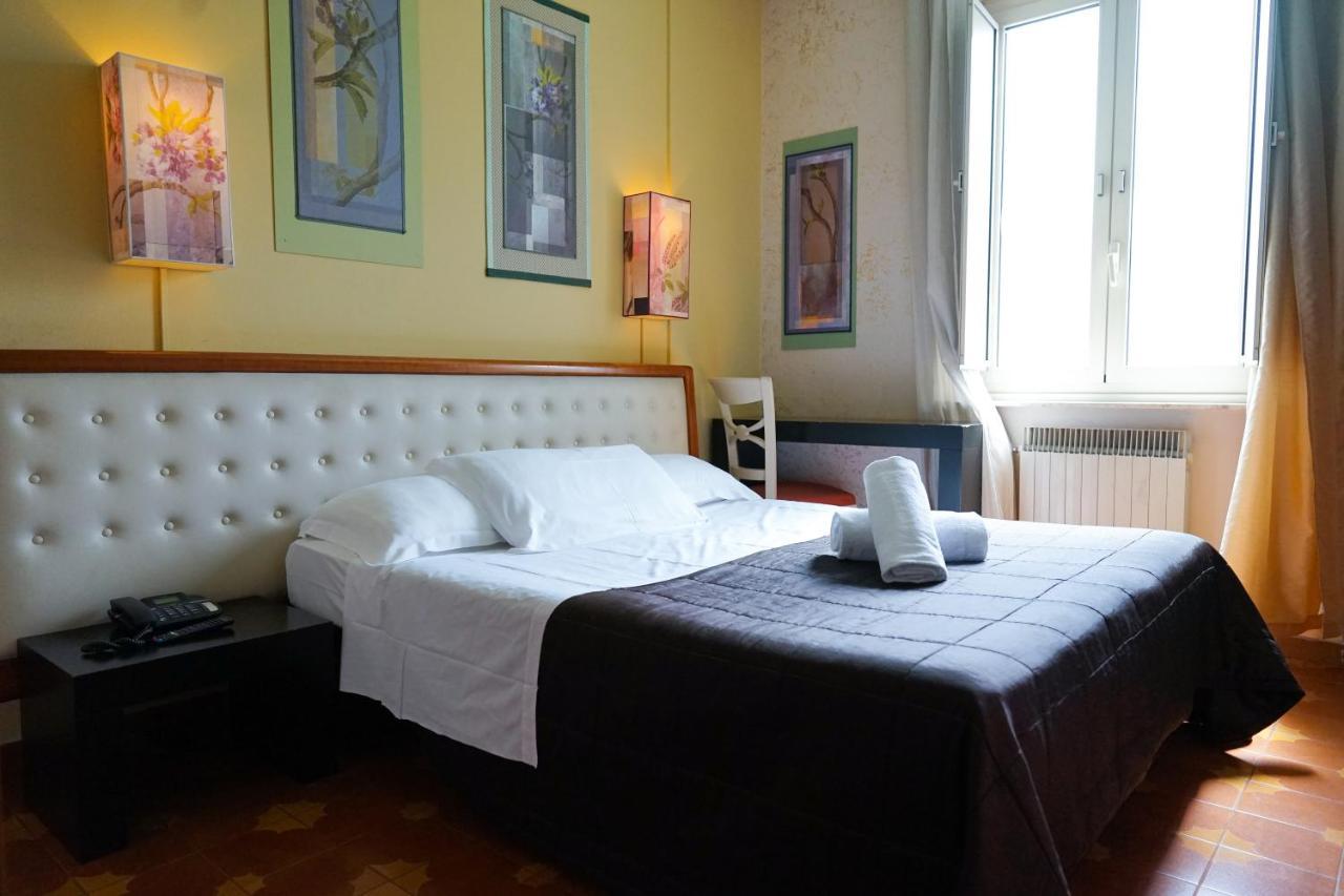 Roma Room Hotel Εξωτερικό φωτογραφία