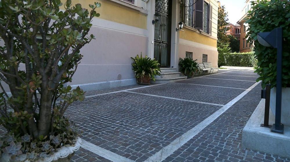 Roma Room Hotel Εξωτερικό φωτογραφία