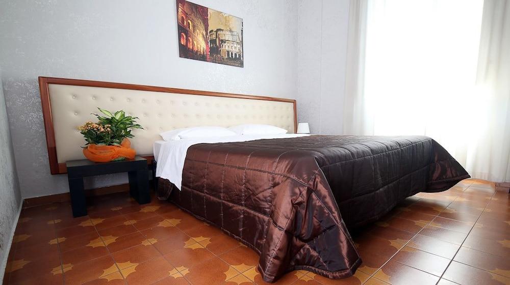 Roma Room Hotel Εξωτερικό φωτογραφία